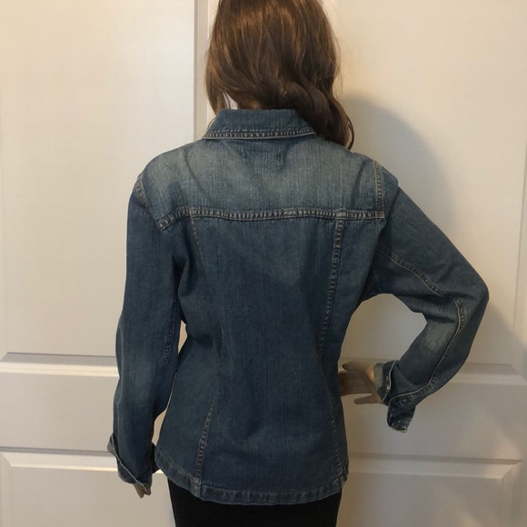 💙Women’s Button Down Denim Jean Jacket - Picture 3 of 4